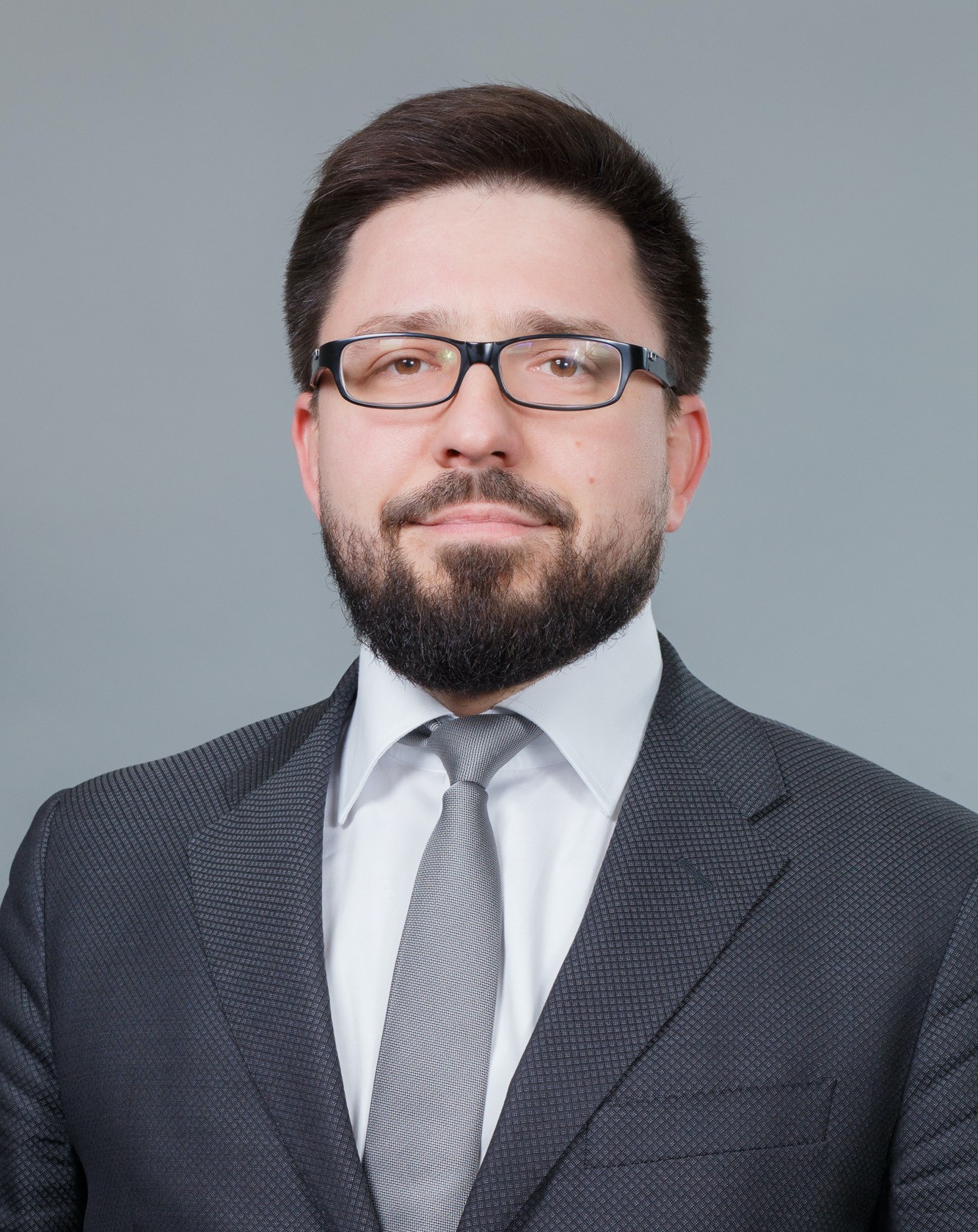 Константин Емельянов